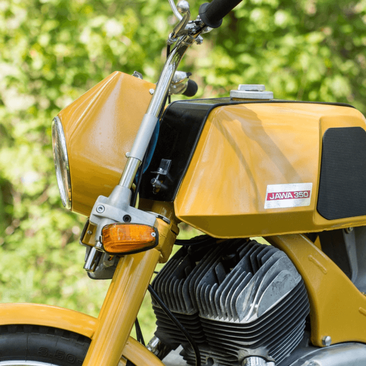 Yellow JAWA Bizon 350